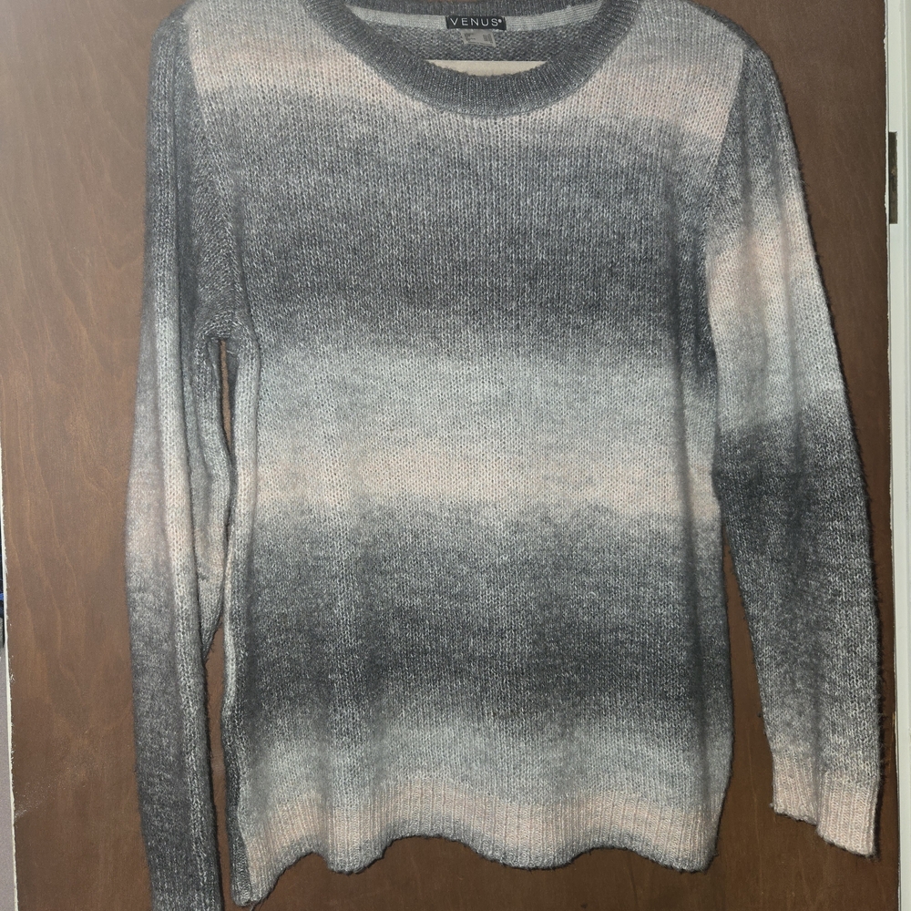 VENUS Women's Gray and Pink Sweater